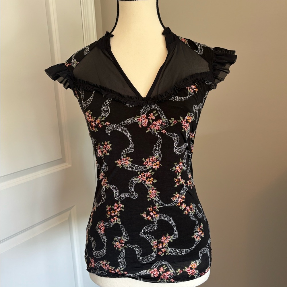 Guess Black and Red Fitted Ruffled Blouse